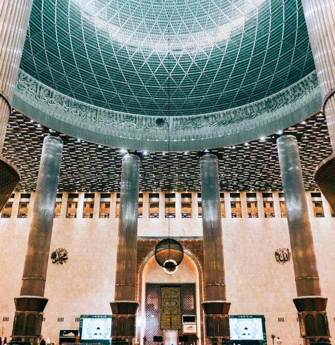 Prayer hall amplifier and speaker