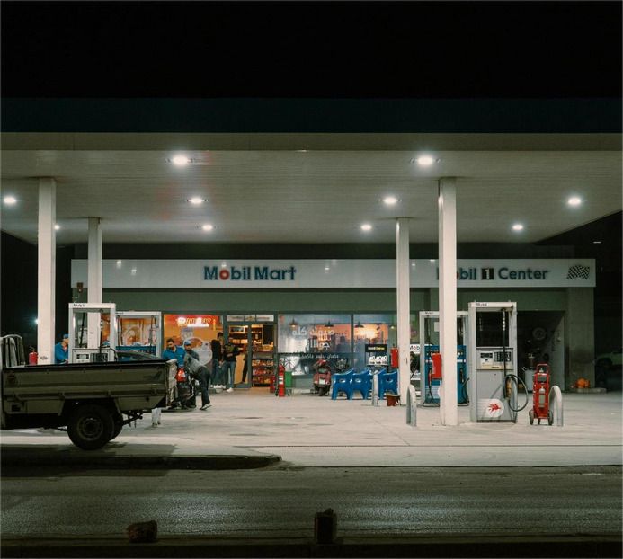 Convenience store speaker and call button